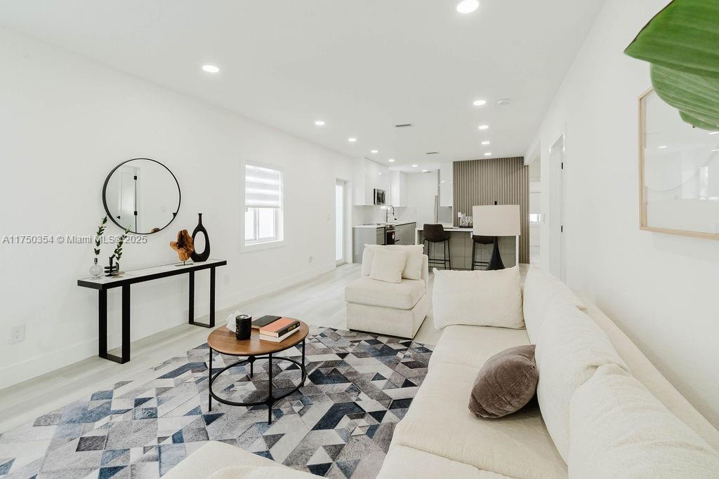 EAST VEDADO - Residential