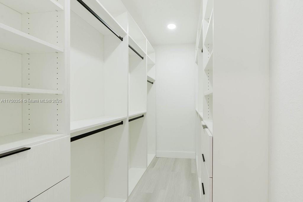 EAST VEDADO - Residential