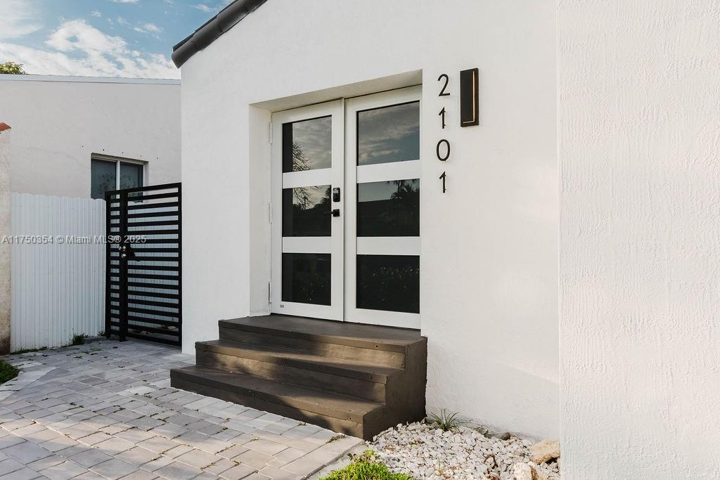 EAST VEDADO - Residential