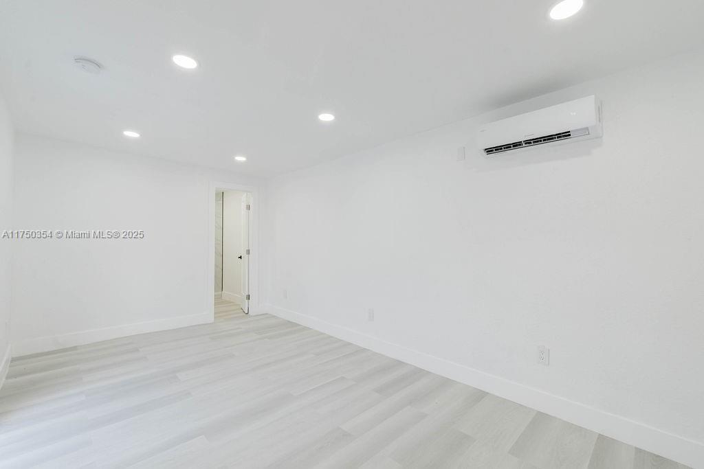 EAST VEDADO - Residential