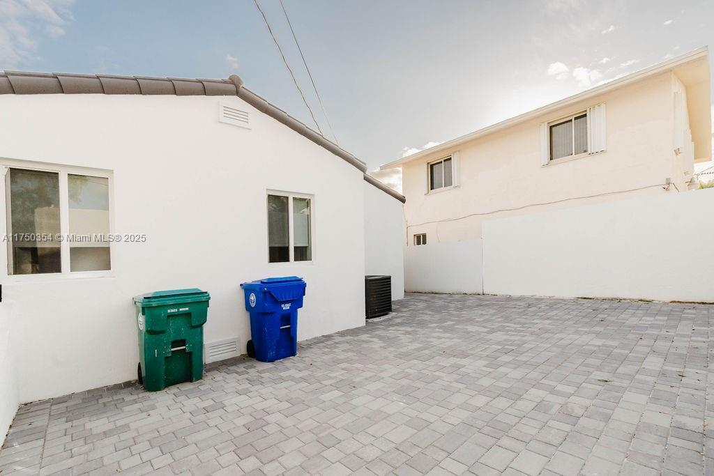 EAST VEDADO - Residential