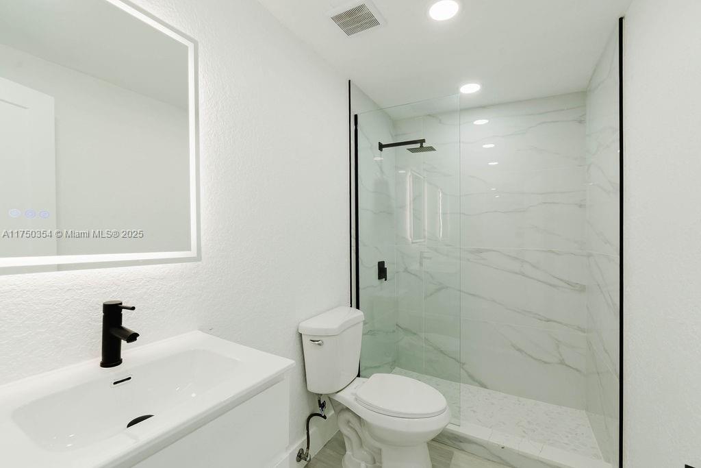 EAST VEDADO - Residential