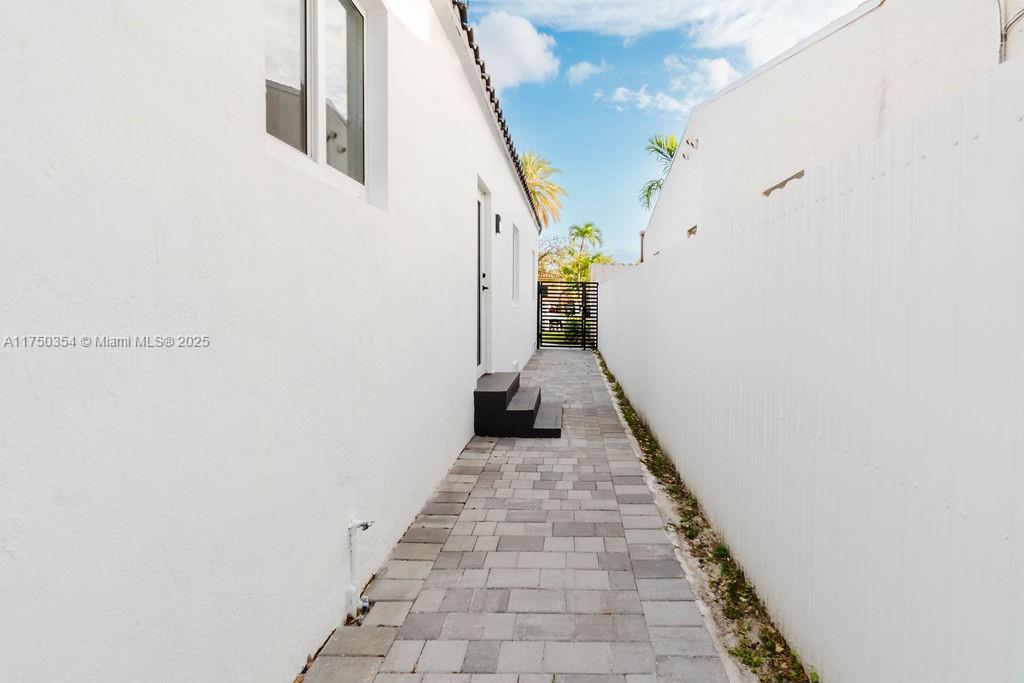 EAST VEDADO - Residential