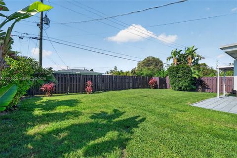 Tiny photo for 234 SE 3rd Ter, Dania Beach, FL 33004 (MLS # A12010209)