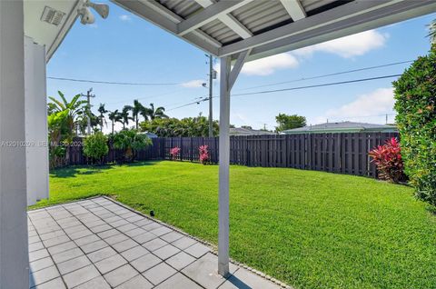 Tiny photo for 234 SE 3rd Ter, Dania Beach, FL 33004 (MLS # A12010209)