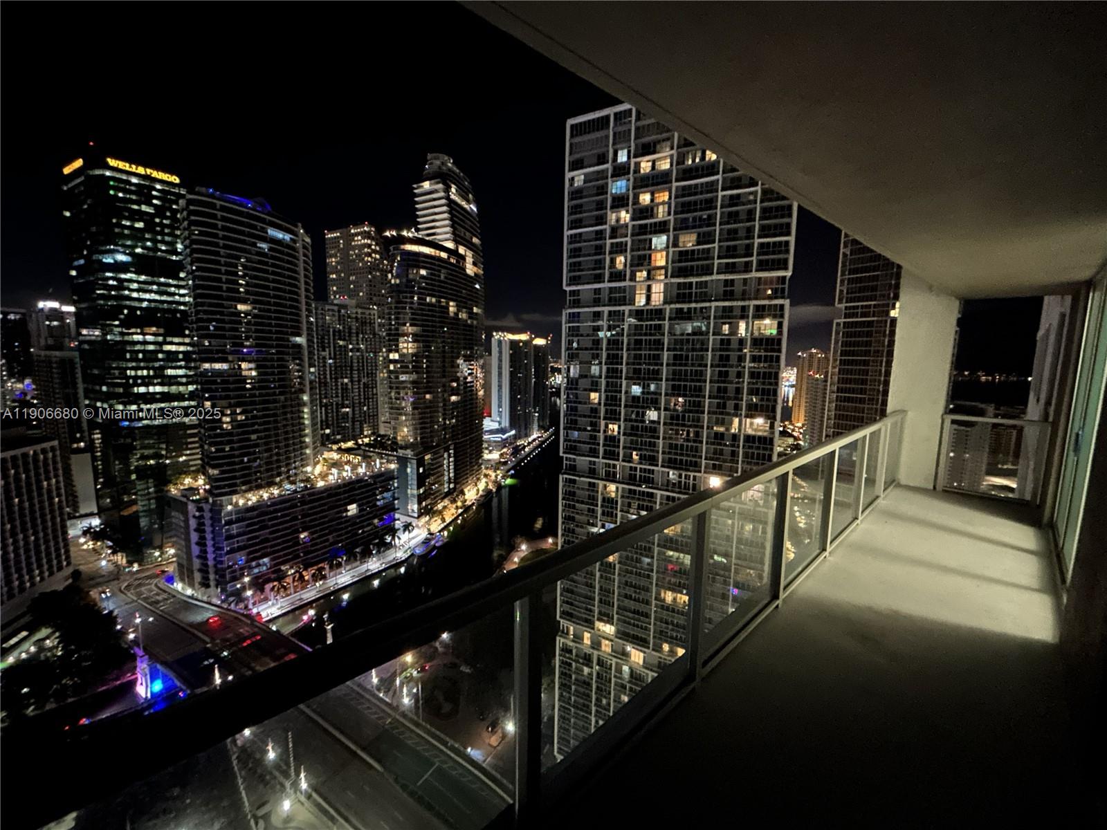 500 BRICKELL EAST CONDO - Residential Lease