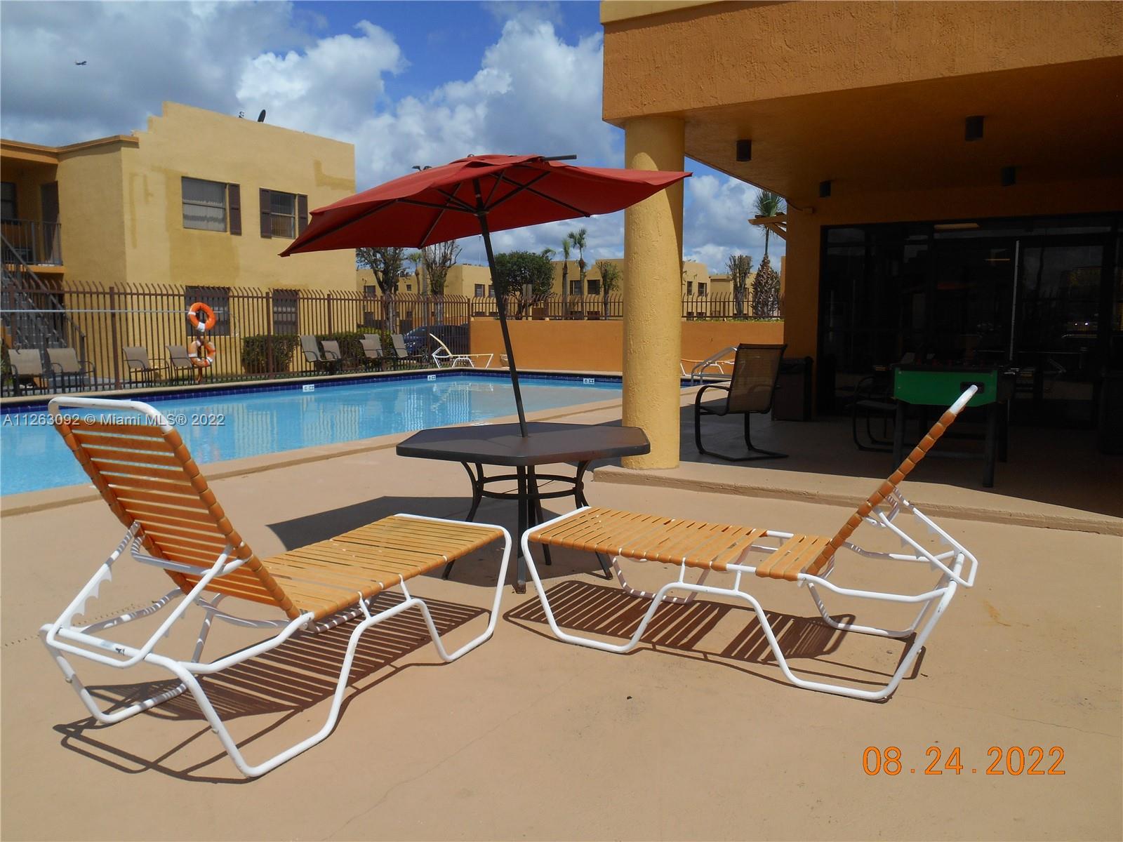 Photo 6 of 9 of listing 2302ed7a-5834-4673-af52-21fc16b04eba condo