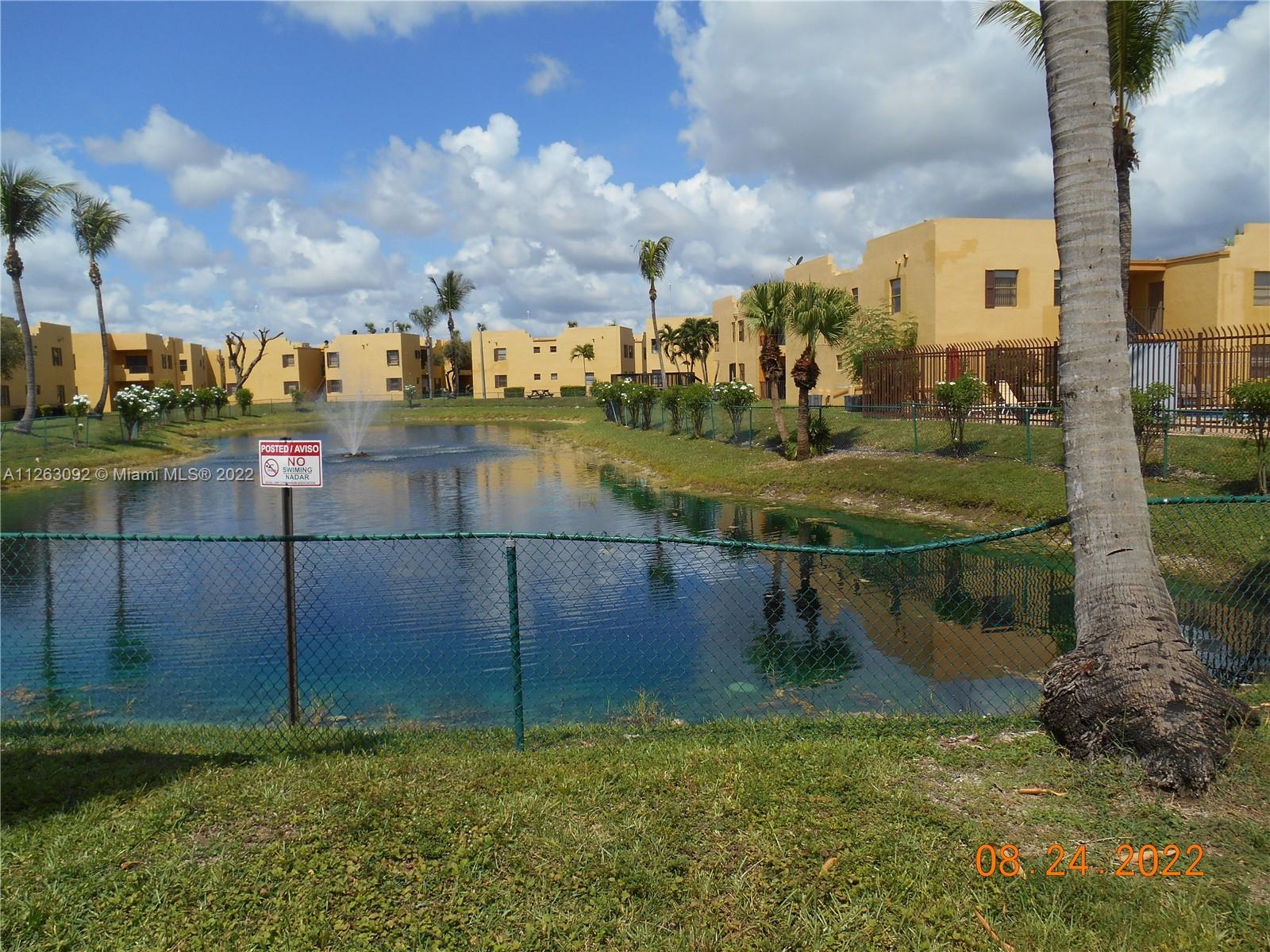 Photo 8 of 9 of listing 2302ed7a-5834-4673-af52-21fc16b04eba condo