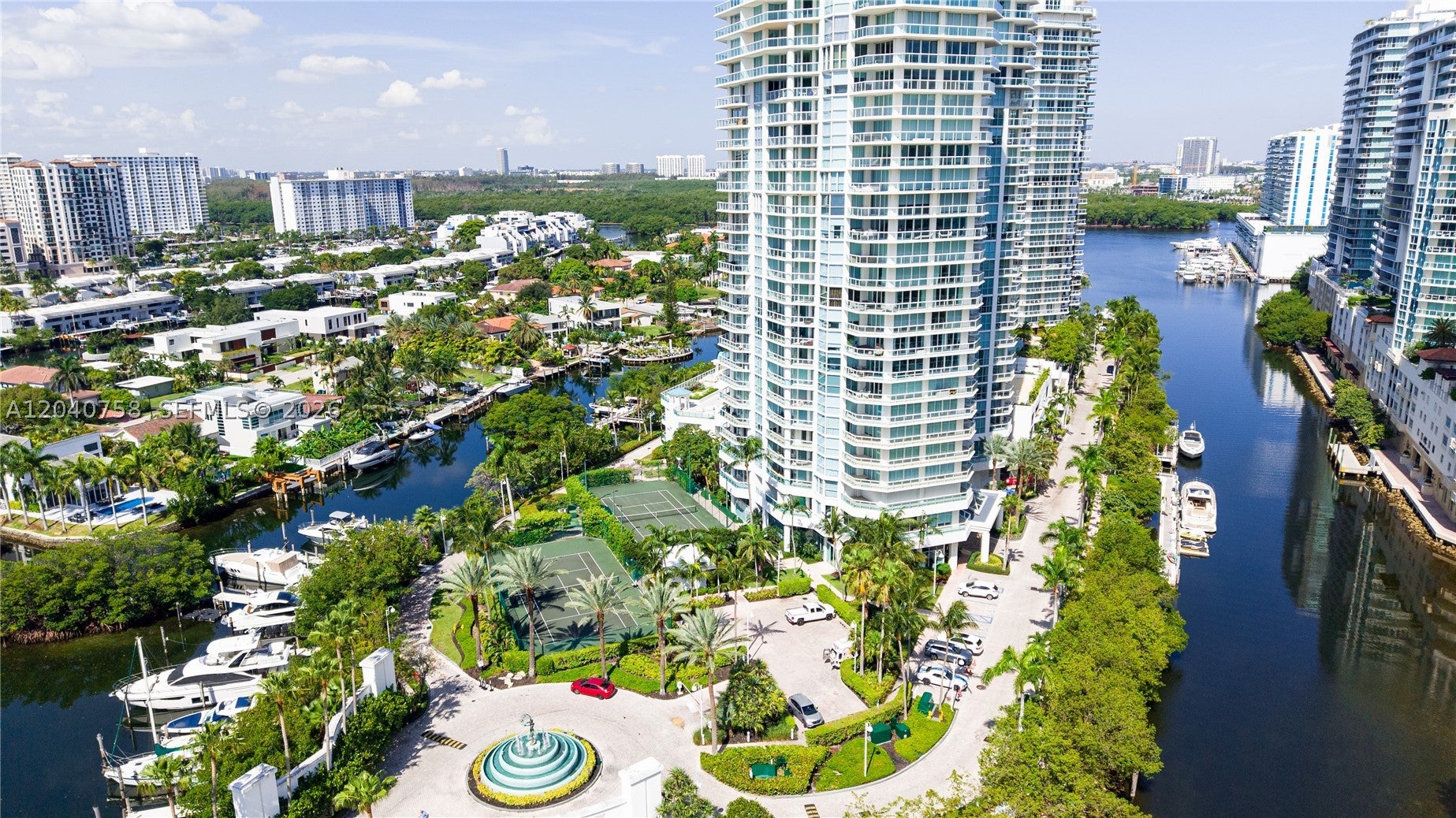 16400 Collins Ave TH-4