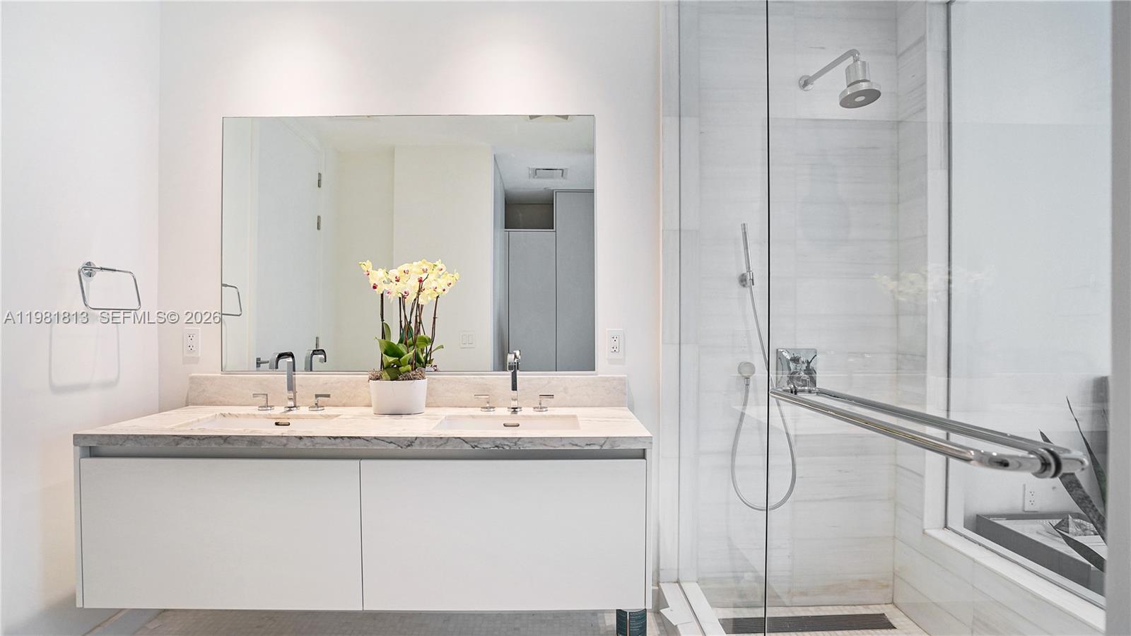 ESCOTTONIA PARK - Residential