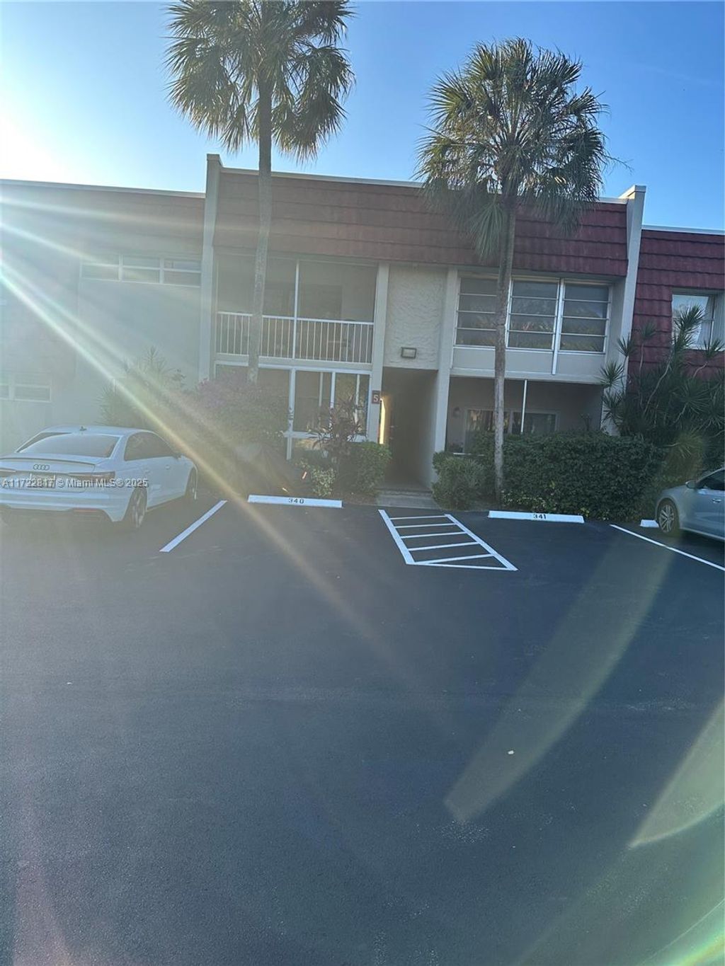 Photo of 5 SW Jacaranda Country Club Dr #206, Plantation, FL 33324 (MLS # A11722817)