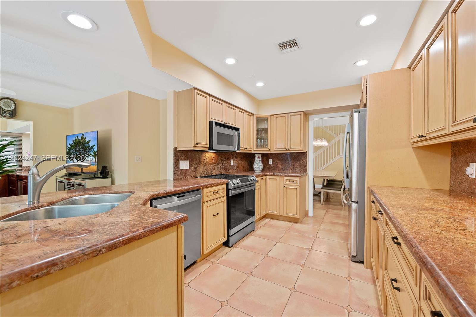 TOWN PLACE CLUB VILLAS - Residential