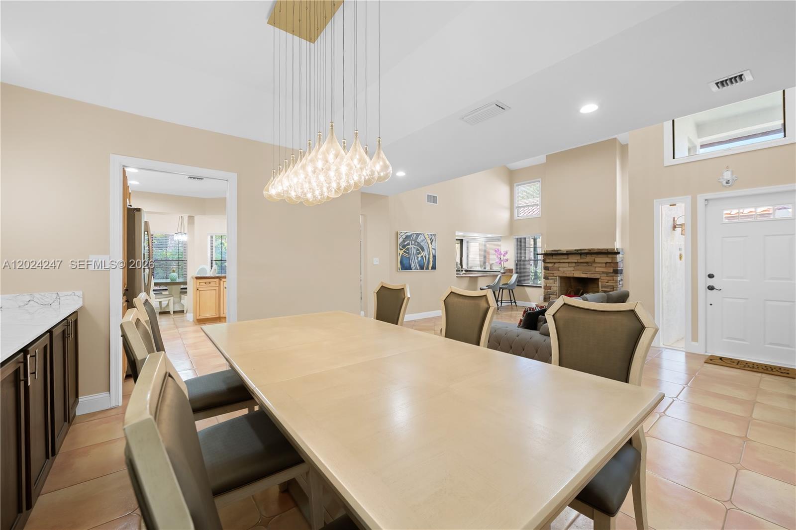 TOWN PLACE CLUB VILLAS - Residential