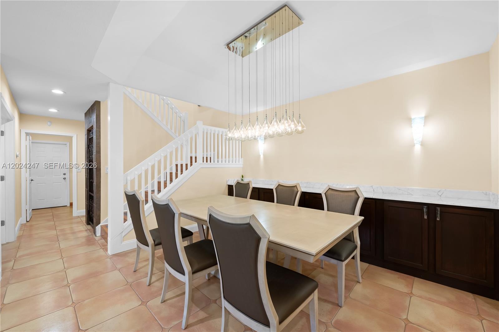 TOWN PLACE CLUB VILLAS - Residential