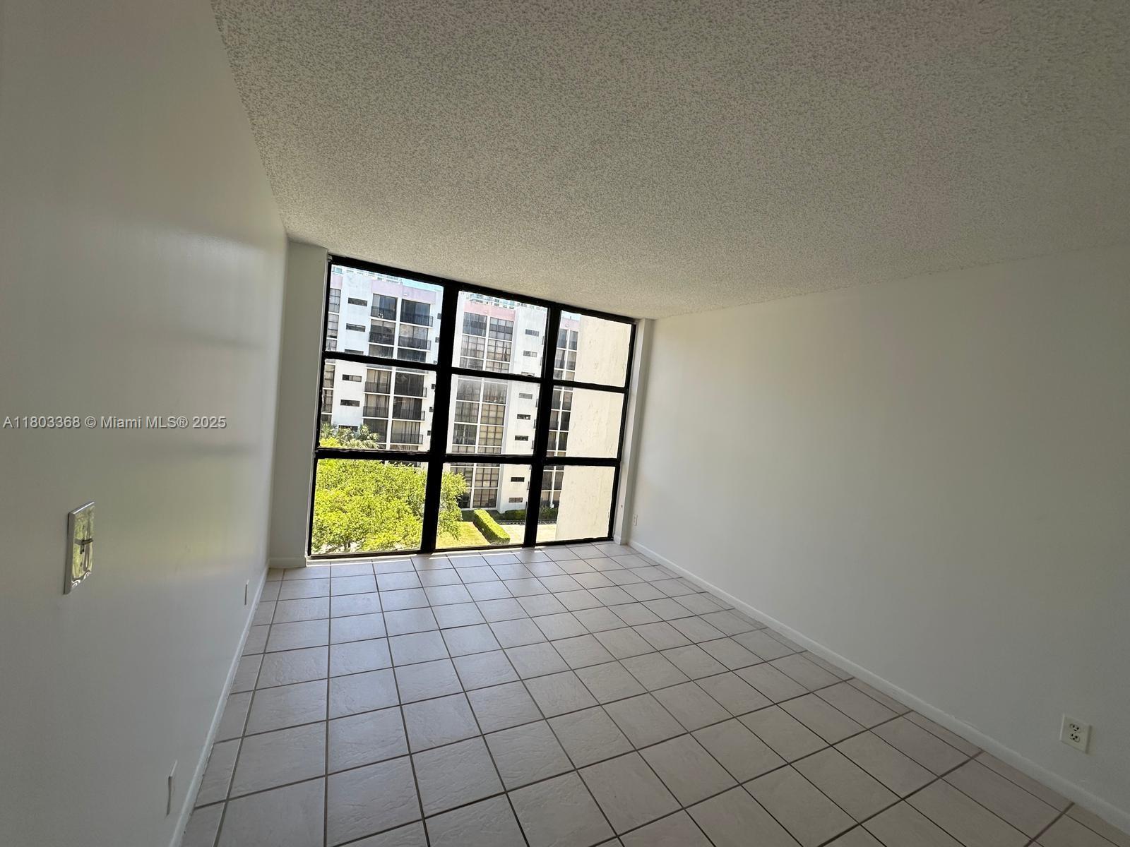PLAZA OF AMERICAS CONDO - Residential