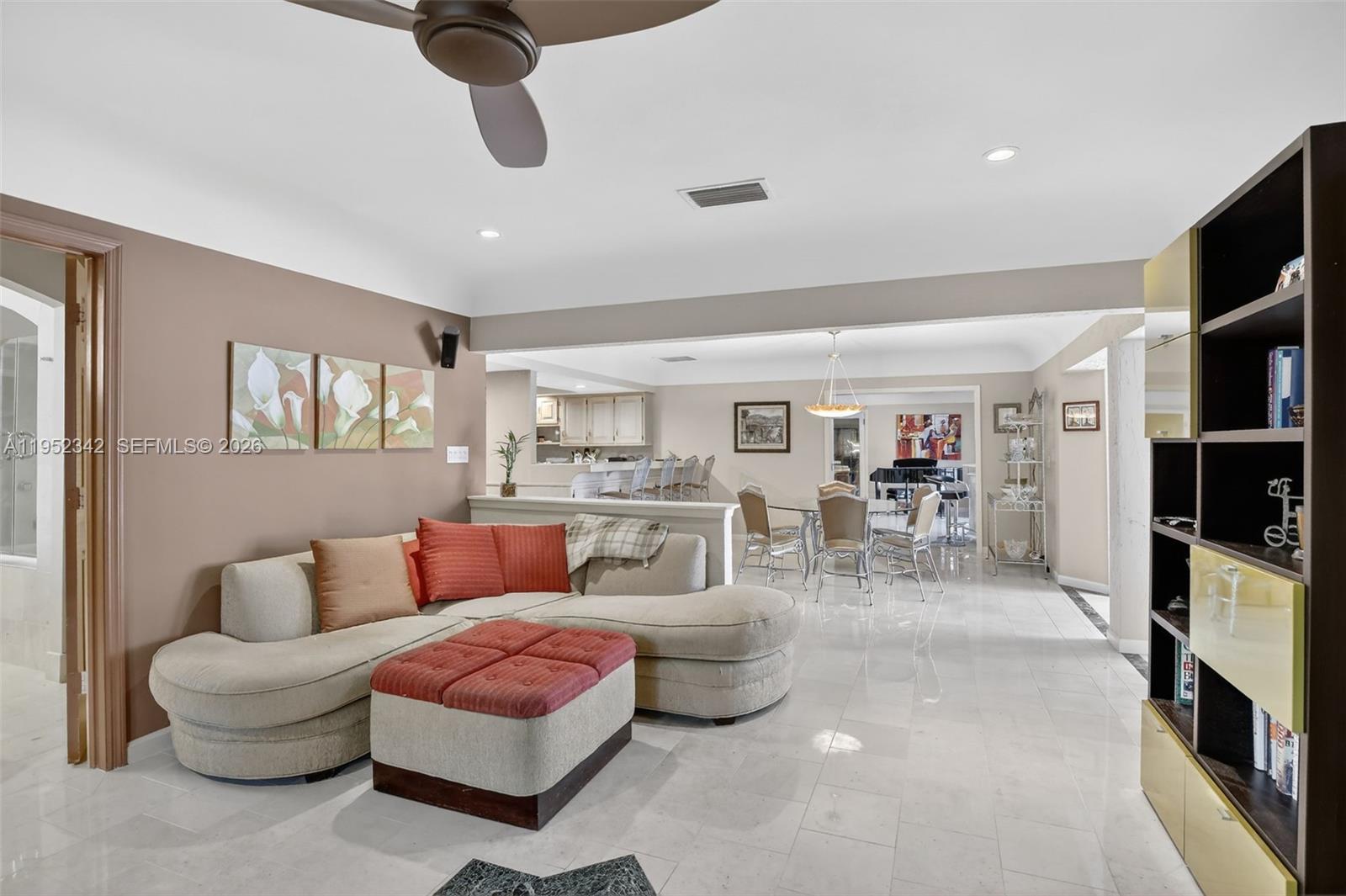 JACARANDA AREA 12-C - Residential