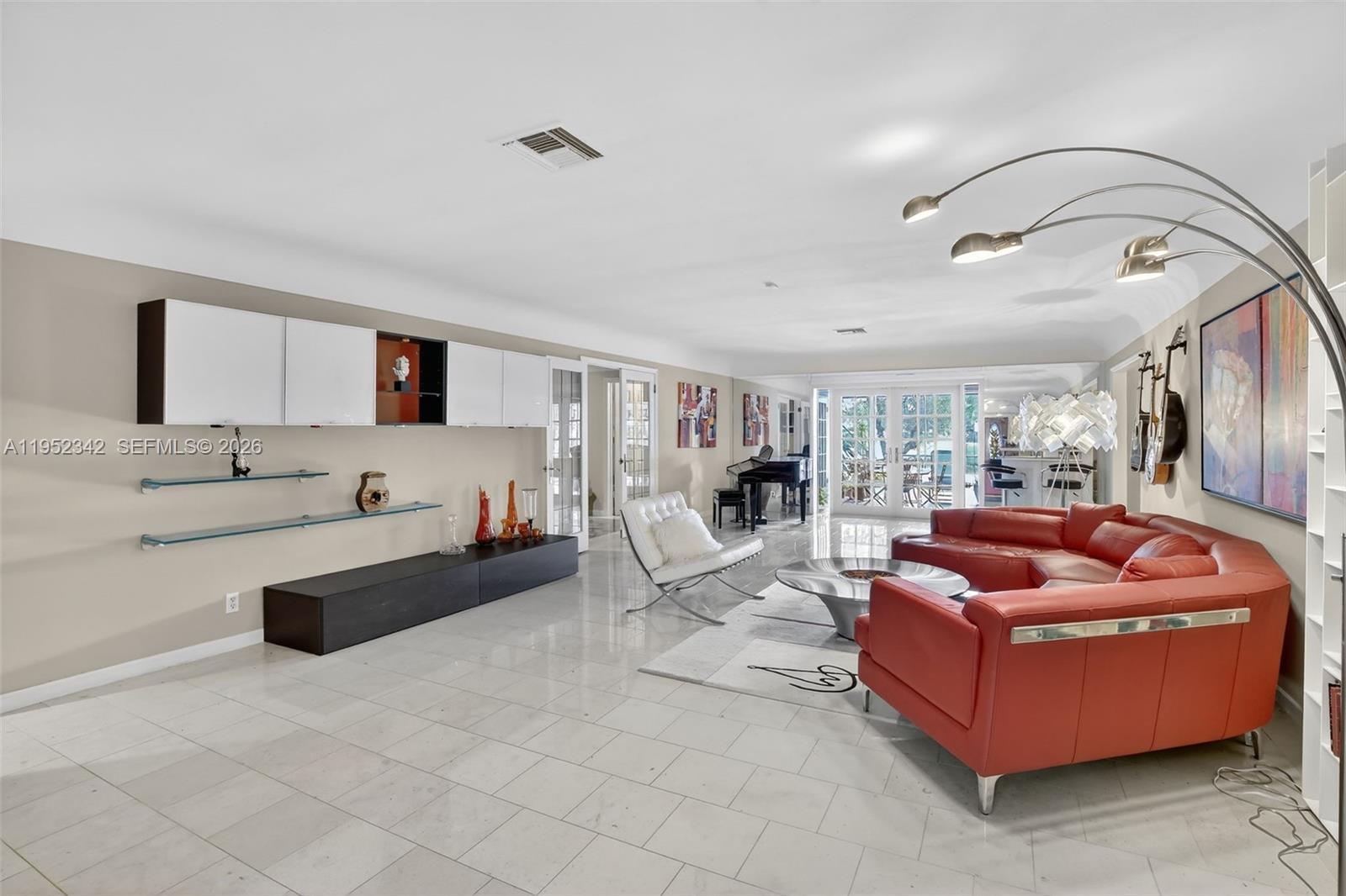 JACARANDA AREA 12-C - Residential