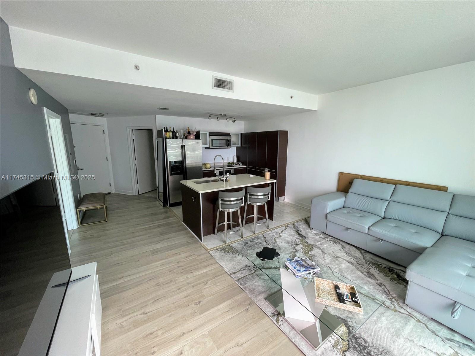 1900 N Bayshore Dr 4007, Miami, Broward County, Florida - 1 Bedrooms  
2 Bathrooms - 