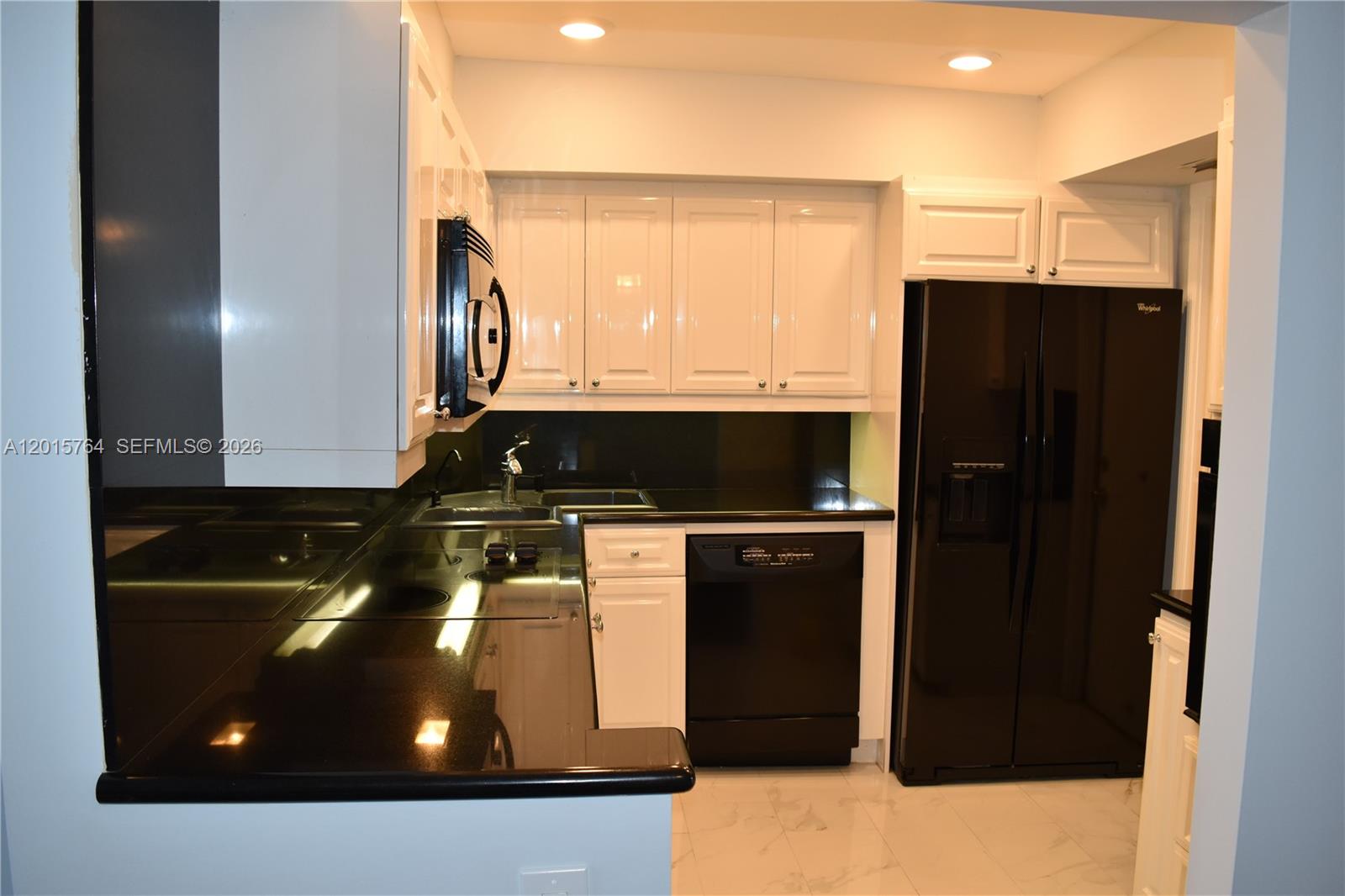 MIDDLE RIVER TOWER CONDO - Residential Lease