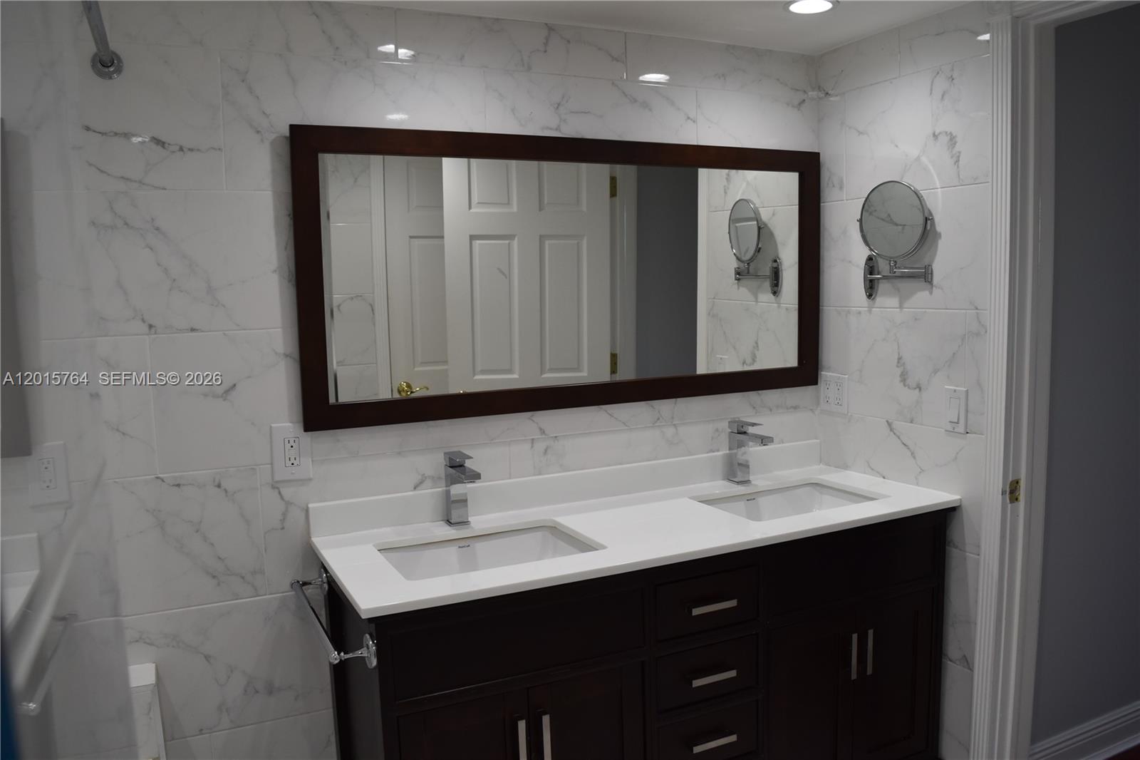 MIDDLE RIVER TOWER CONDO - Residential Lease