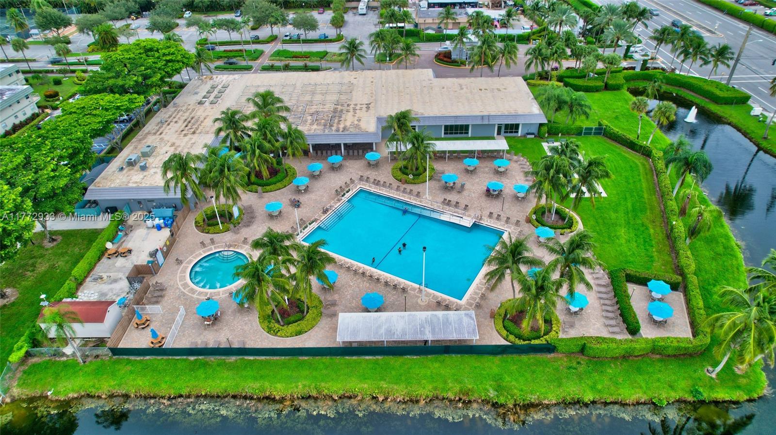 KINGS POINT SAXONY CONDOS - Residential