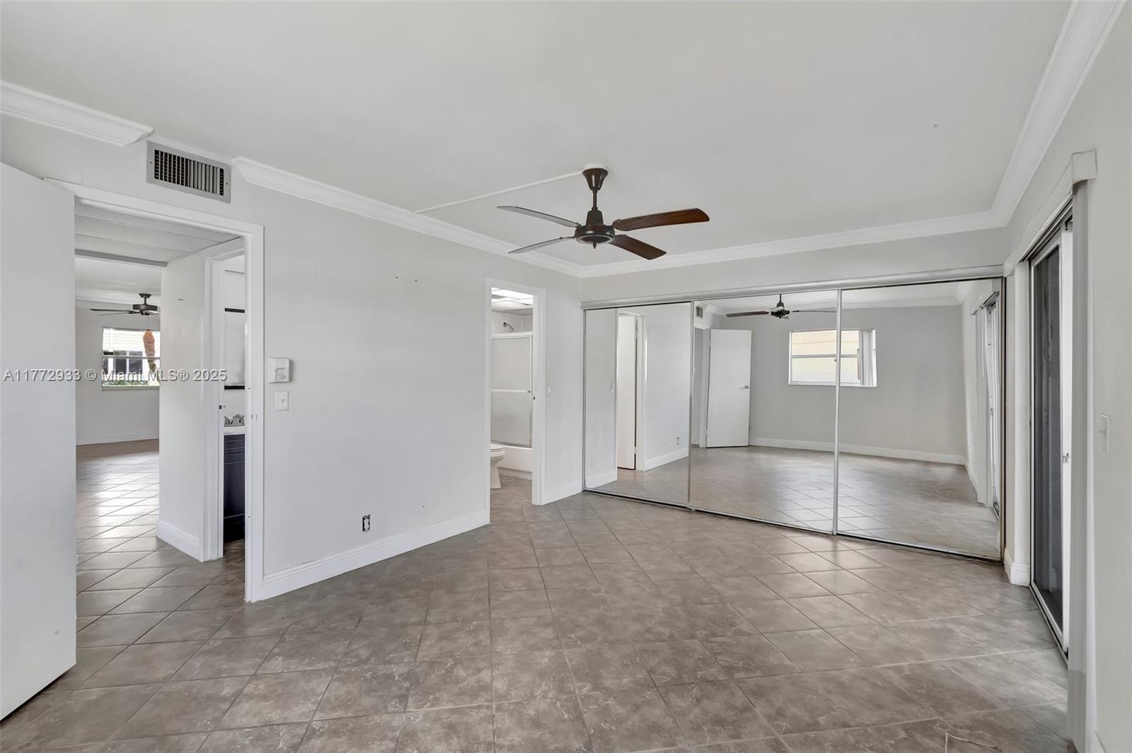 KINGS POINT SAXONY CONDOS - Residential