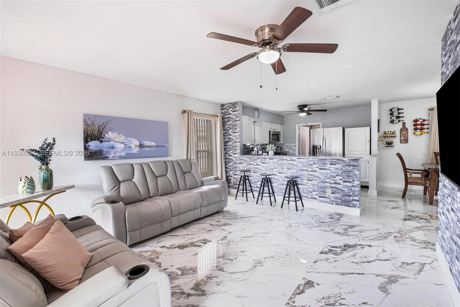 FAIRWAY PINES 2ND ADDN - Residential