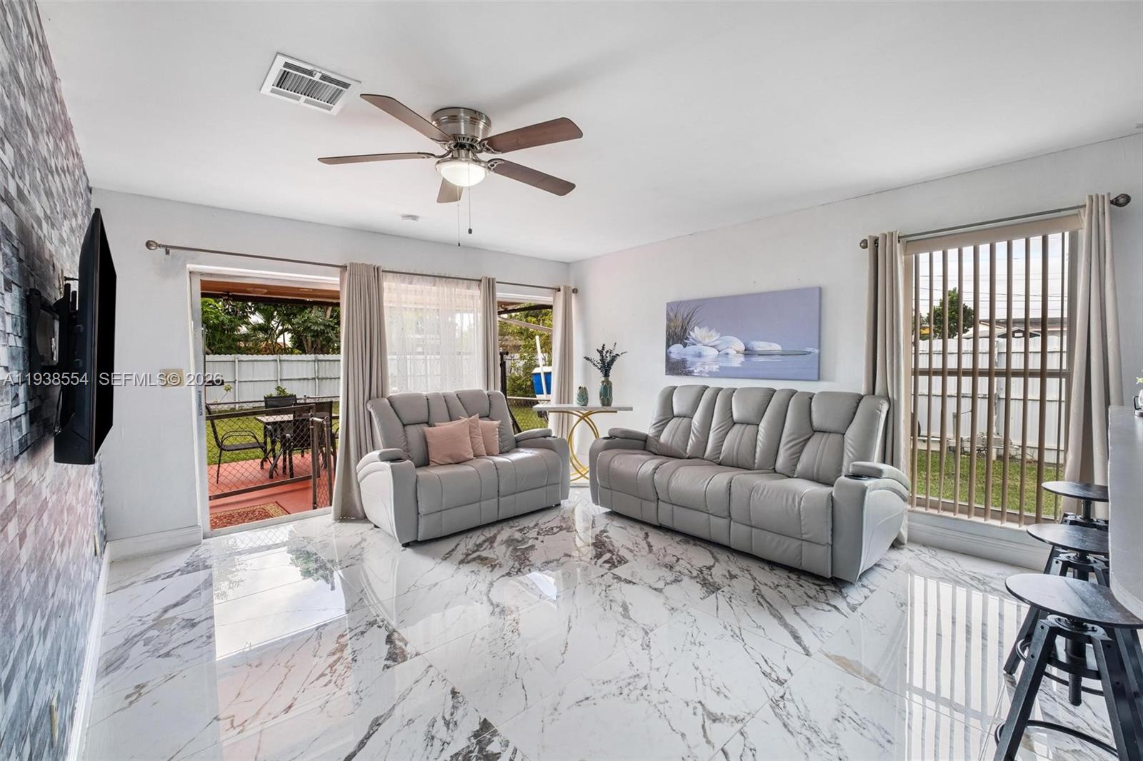 FAIRWAY PINES 2ND ADDN - Residential