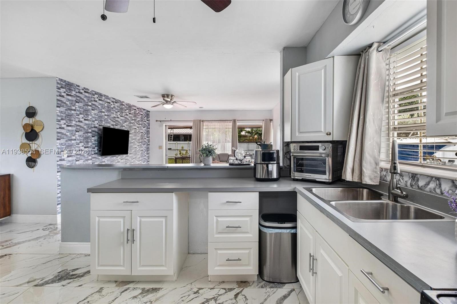 FAIRWAY PINES 2ND ADDN - Residential