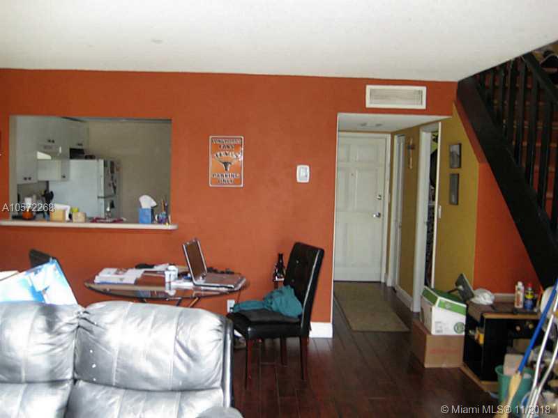 VENETIAN GARDENS - Residential Lease