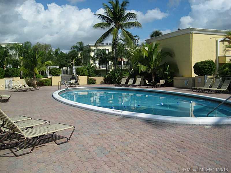 VENETIAN GARDENS - Residential Lease