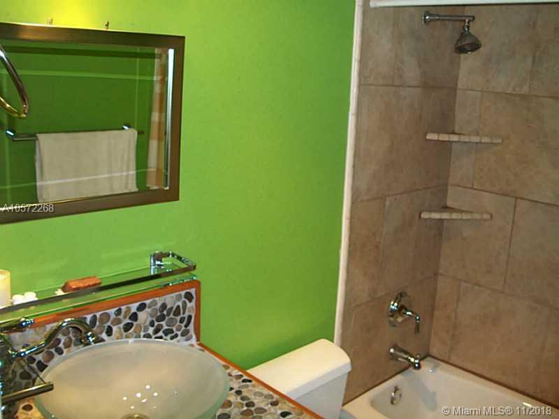 VENETIAN GARDENS - Residential Lease