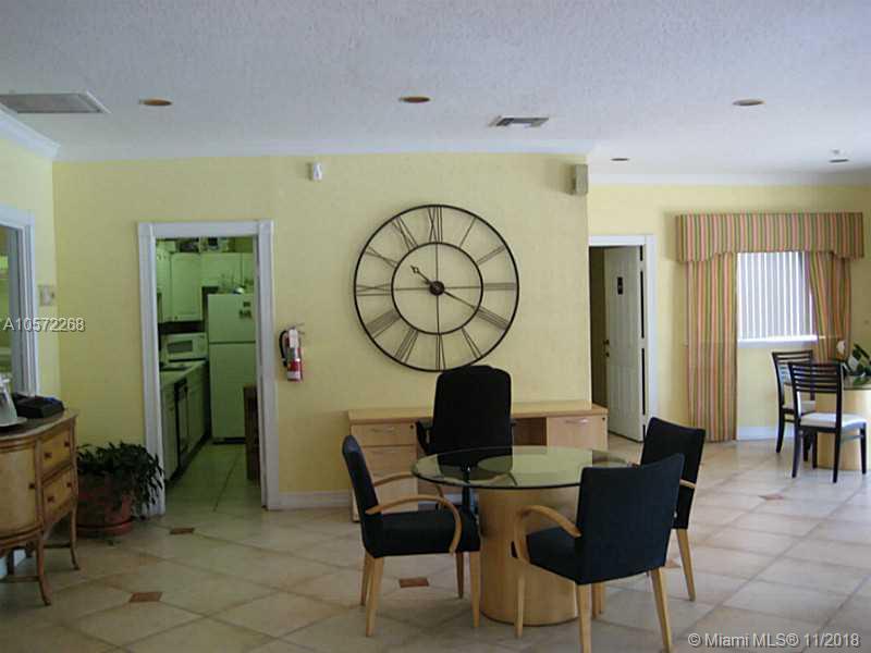 VENETIAN GARDENS - Residential Lease