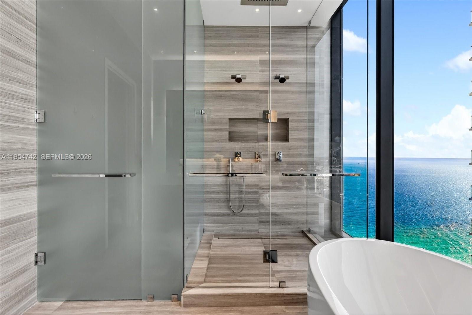 MUSE CONDO - Residential