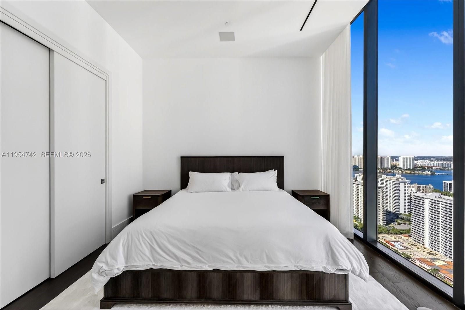 MUSE CONDO - Residential