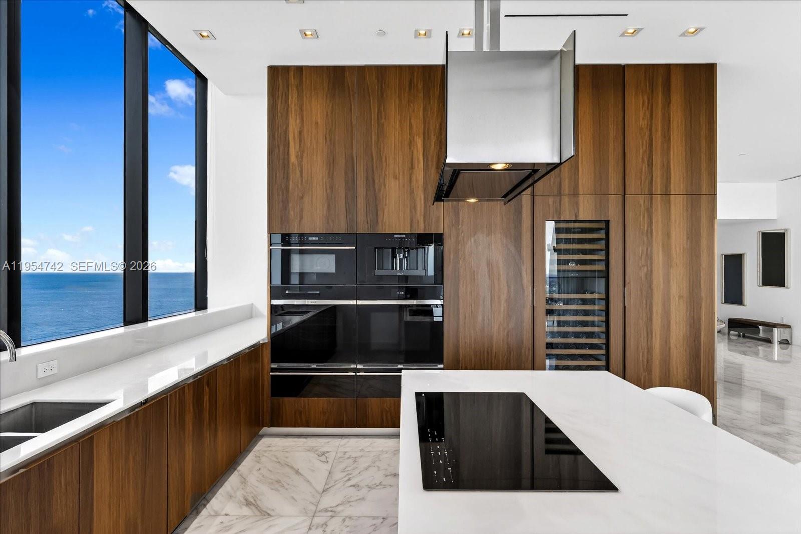 MUSE CONDO - Residential