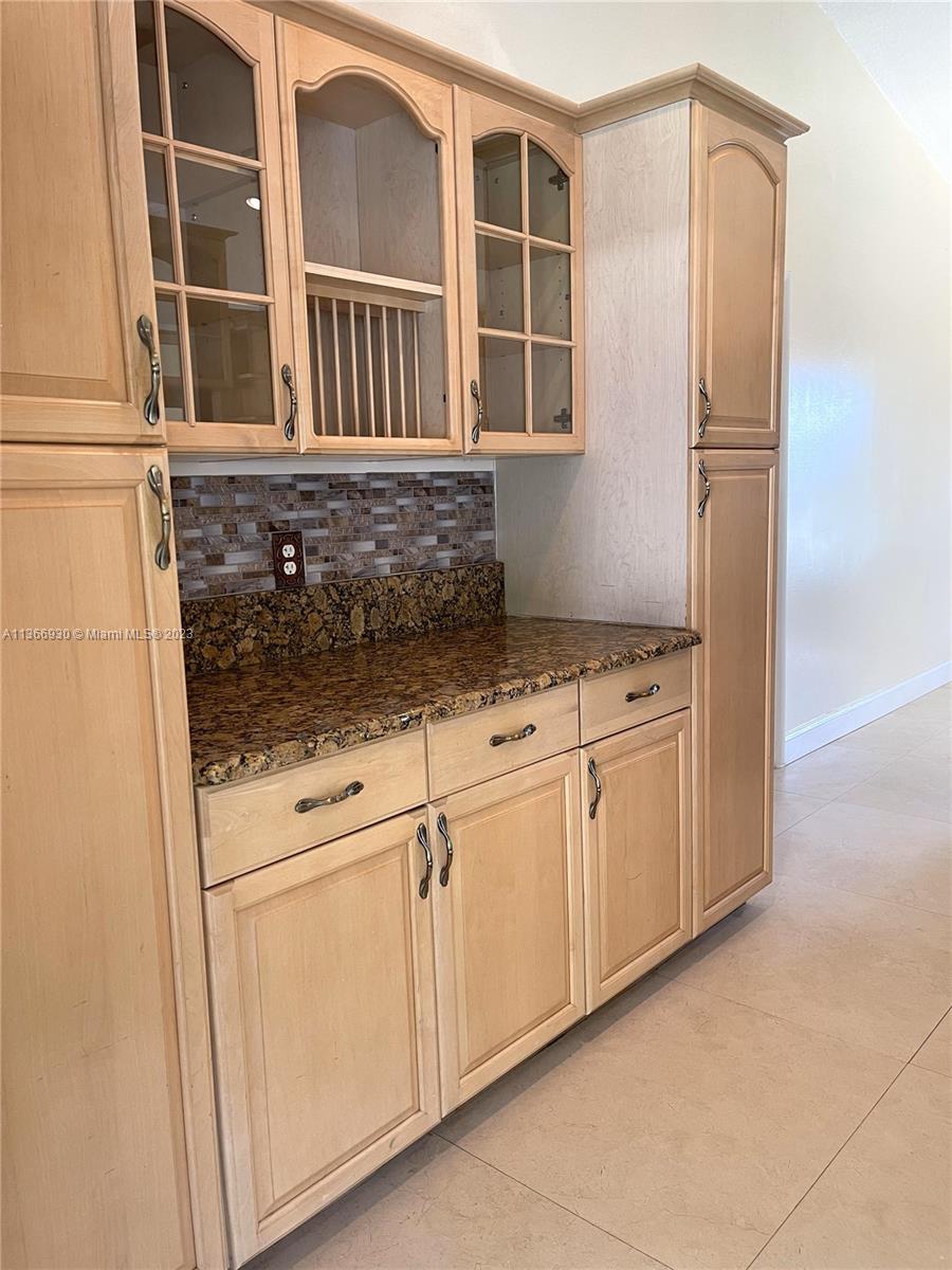 O DONNELL ESTATES - Residential Lease