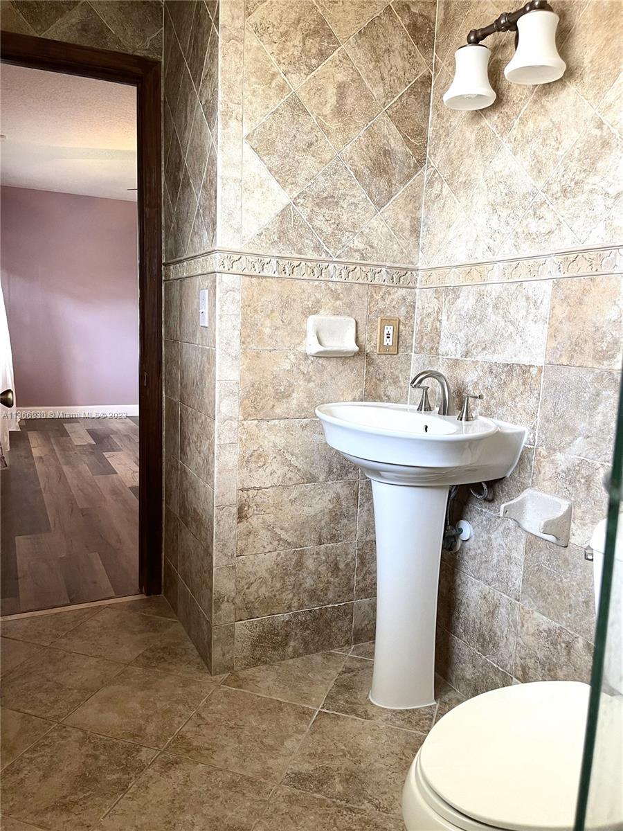 O DONNELL ESTATES - Residential Lease