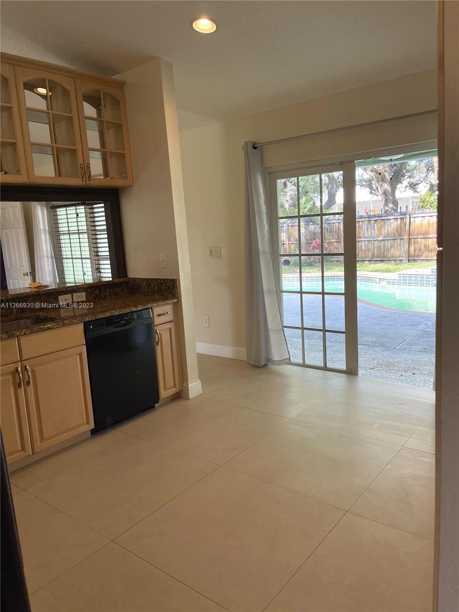 O DONNELL ESTATES - Residential Lease