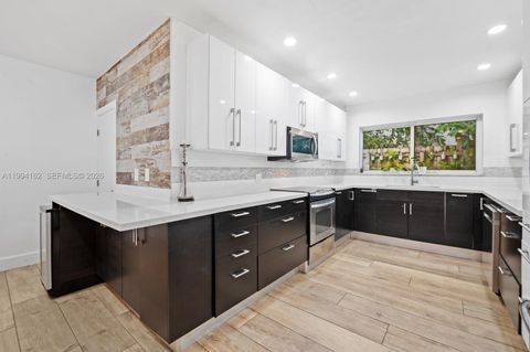 3551 E Glencoe St Miami FL 33133