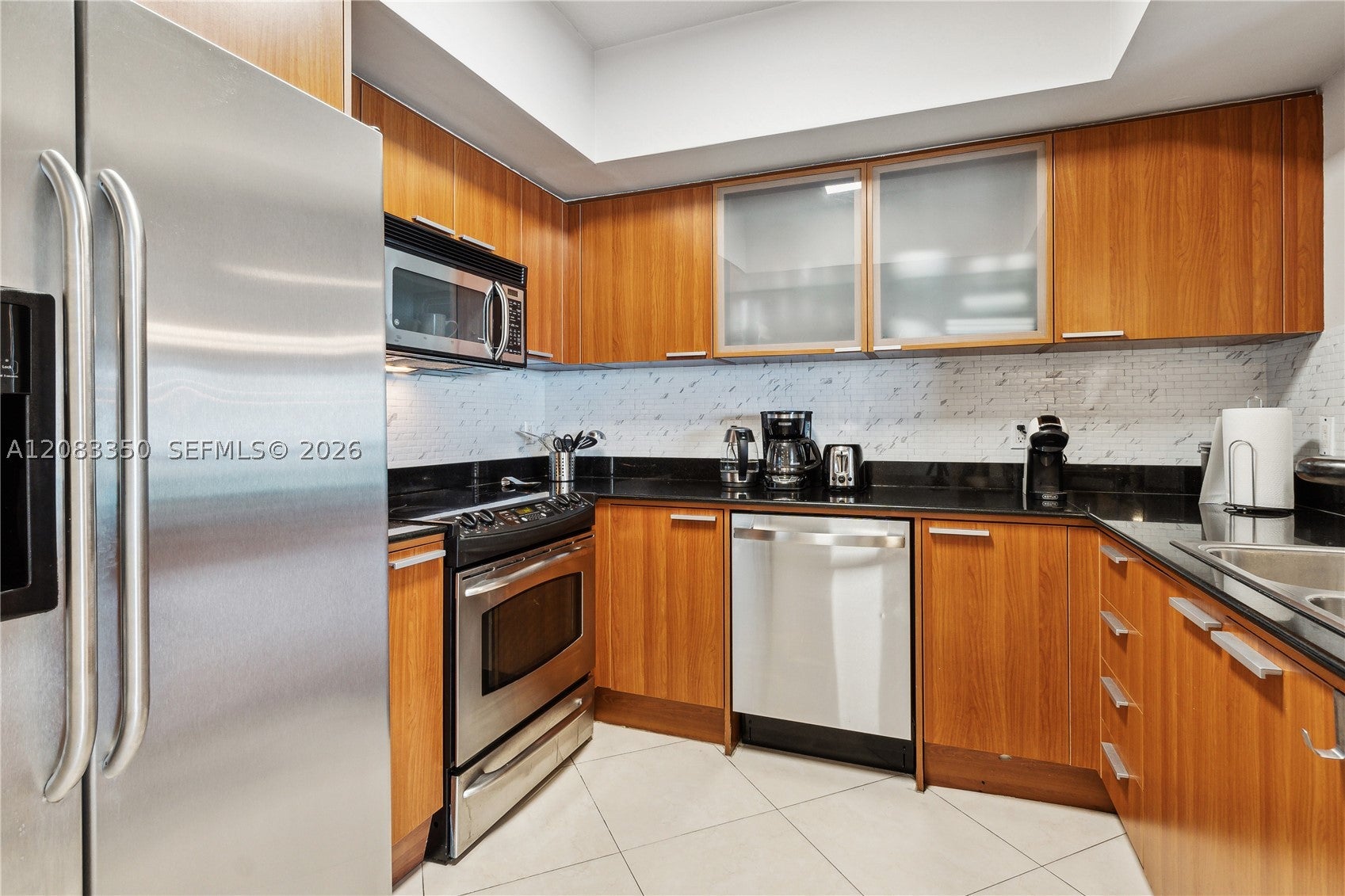 16699 Collins Ave 1904