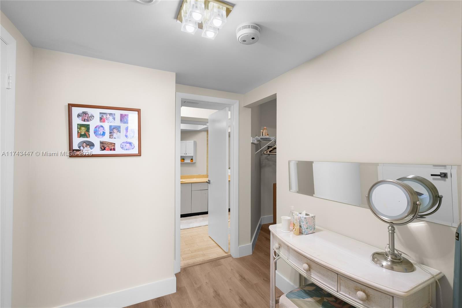 HAMPTONS WEST CONDO - Residential