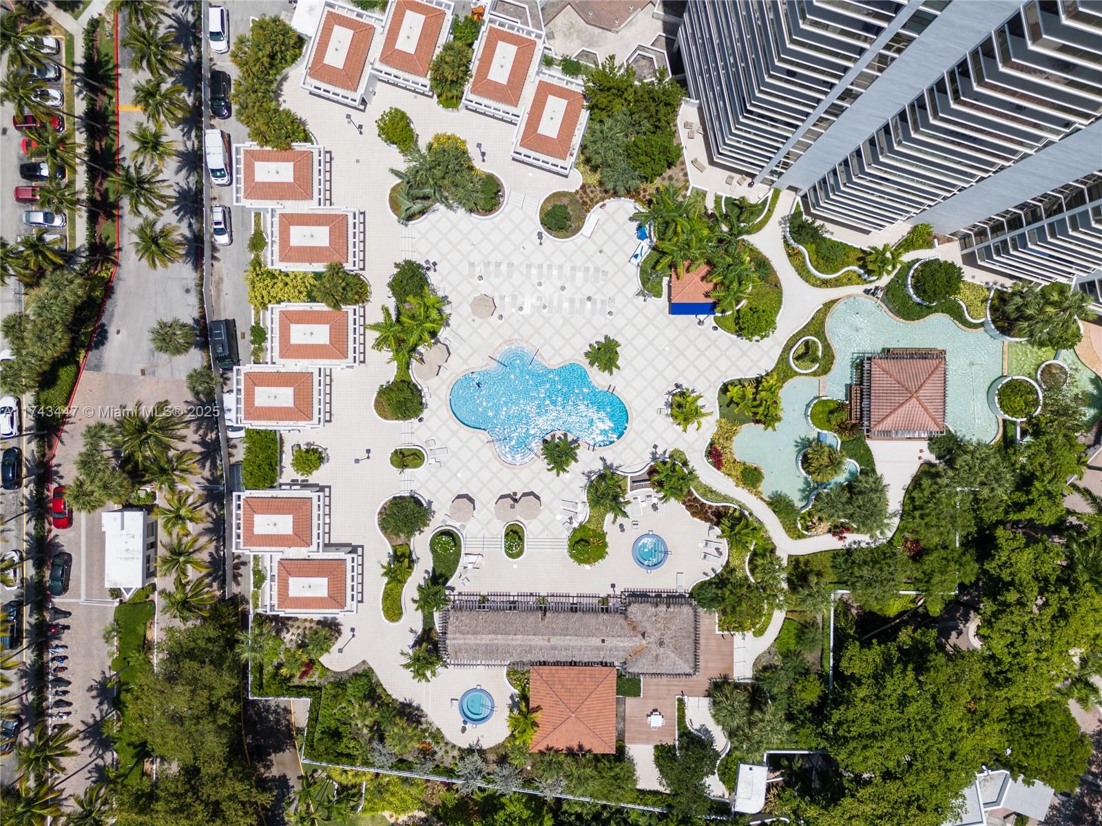 HAMPTONS WEST CONDO - Residential