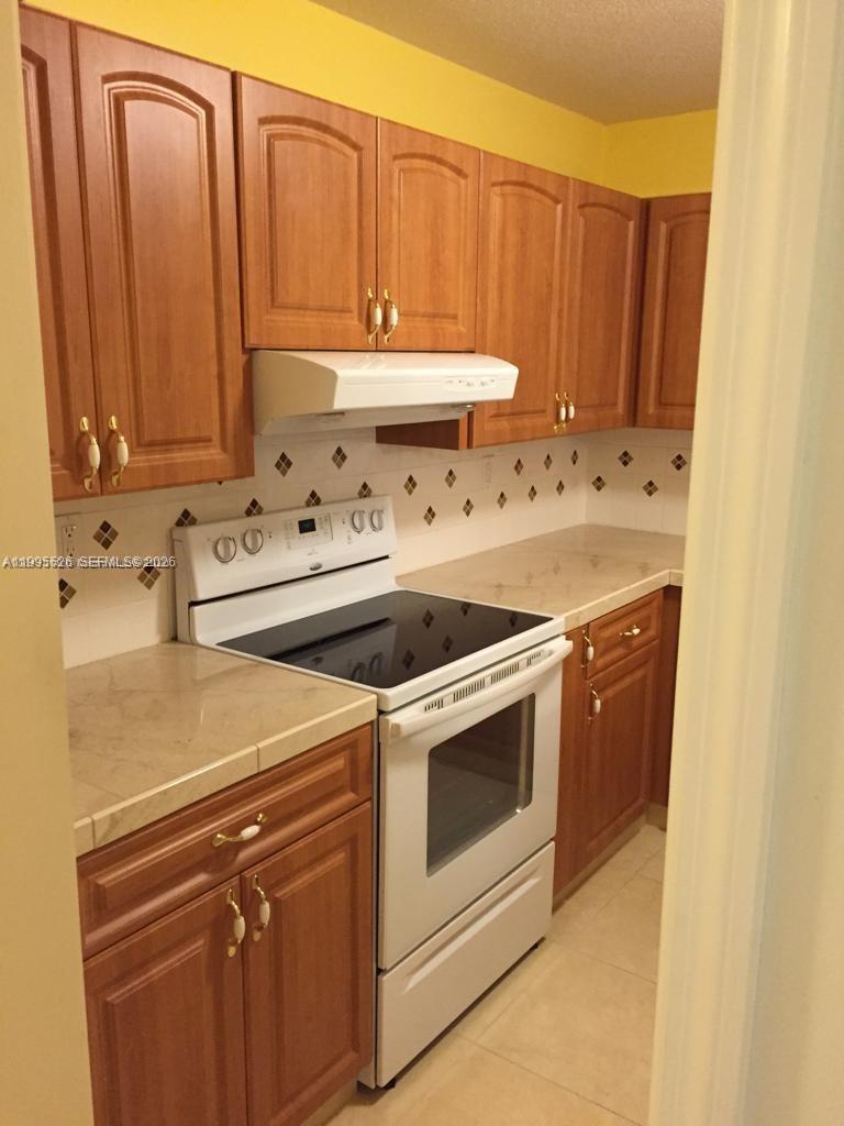 WISPERWOOD VILLAGE CONDO - Residential Lease