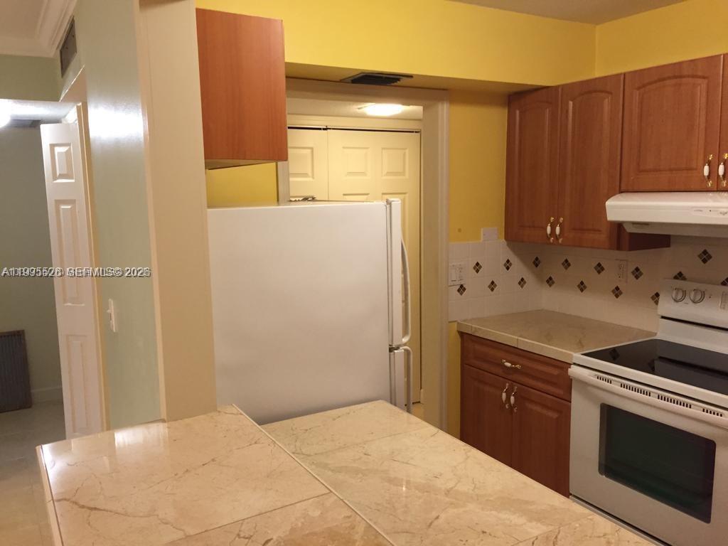 WISPERWOOD VILLAGE CONDO - Residential Lease