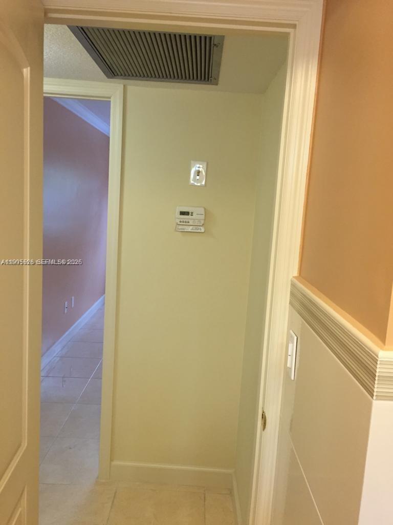 WISPERWOOD VILLAGE CONDO - Residential Lease