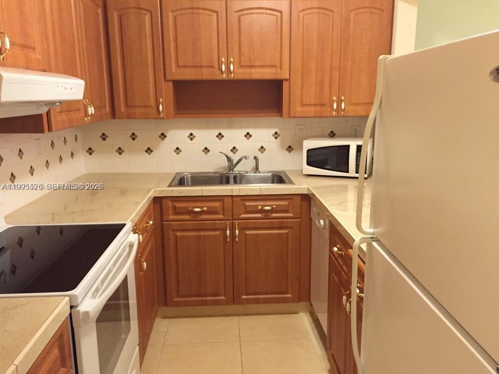 WISPERWOOD VILLAGE CONDO - Residential Lease