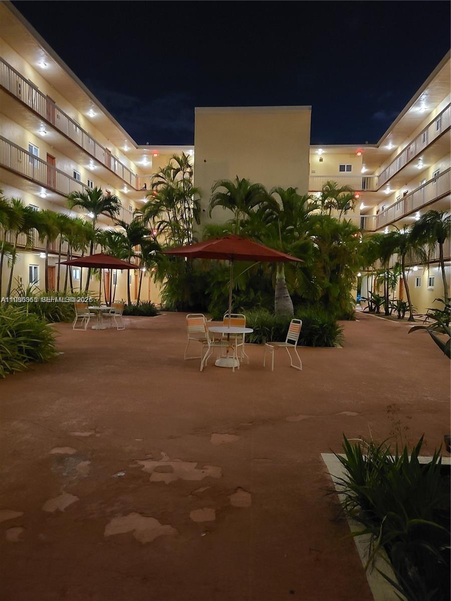 VILLAGE OF KINGS CREEK CO - Residential Lease