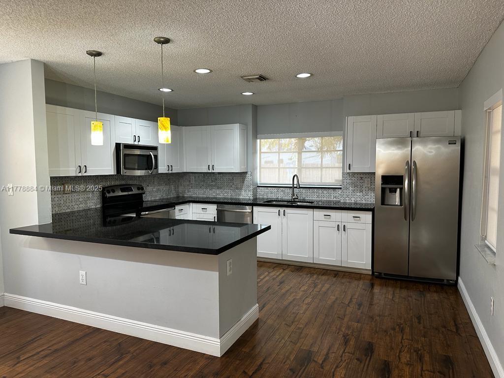 Rental Property at 15400 Sw 34th St 15400, Miami, Broward County, Florida - Bedrooms: 3 
Bathrooms: 2  - $3,400 MO.
