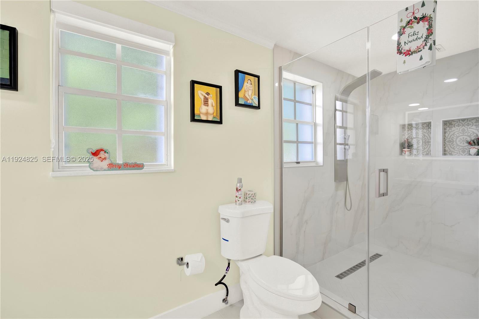 SILVER PALMS GROVES - Residential